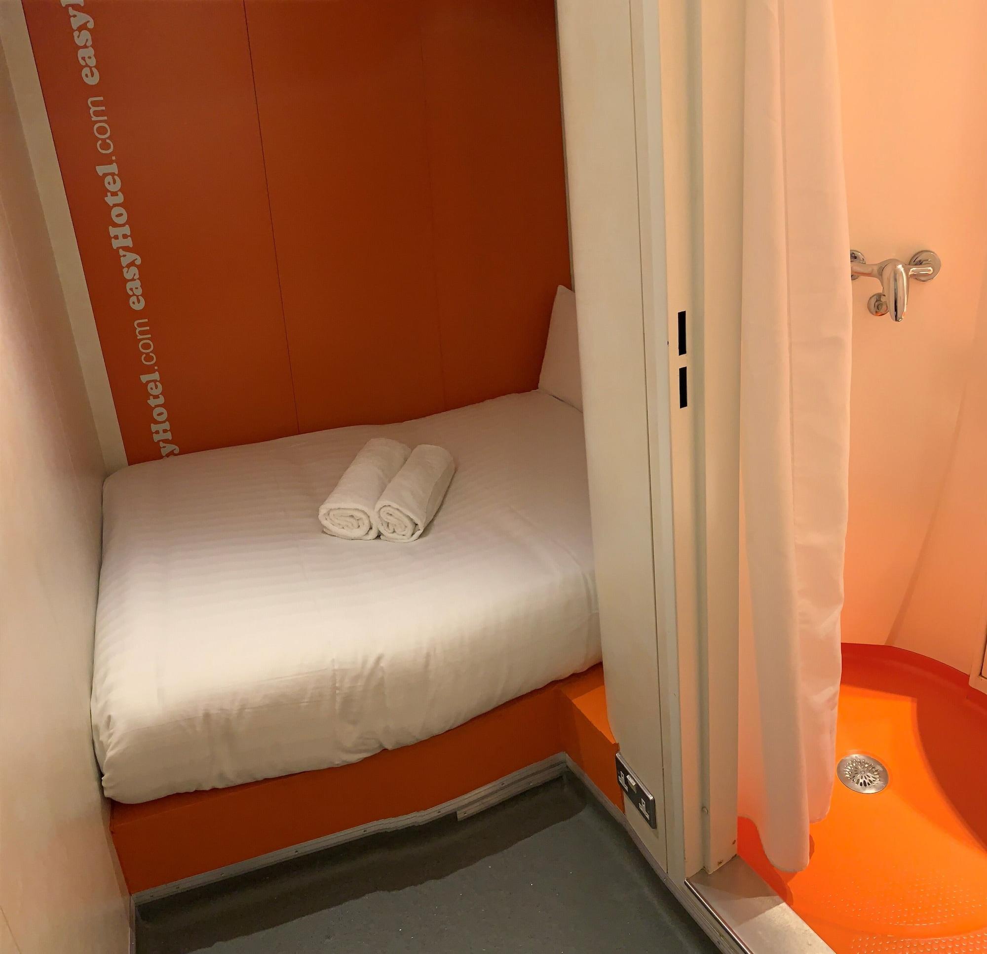 Easyhotel South Kensington Лондон Экстерьер фото