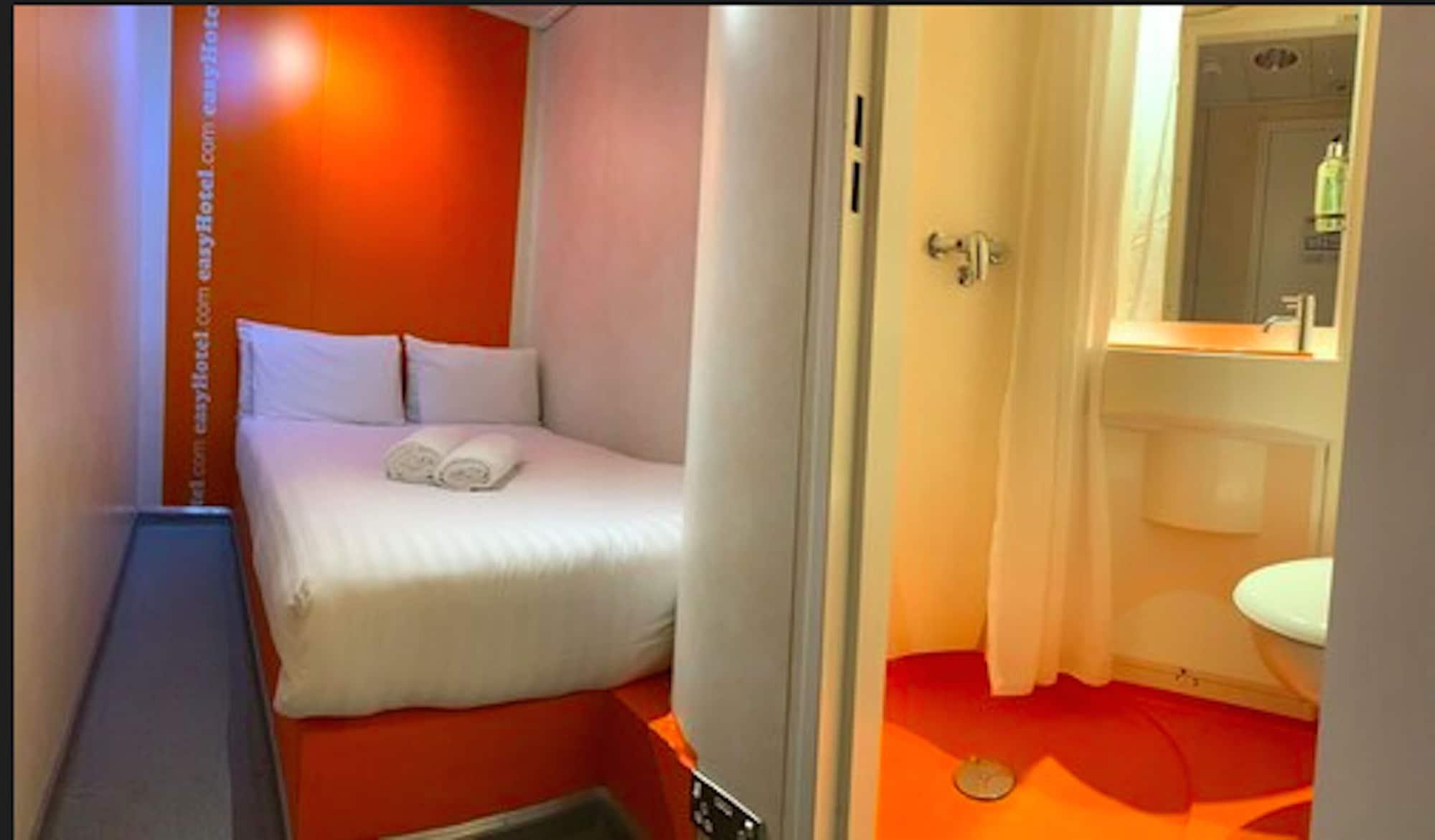 Easyhotel South Kensington Лондон Экстерьер фото