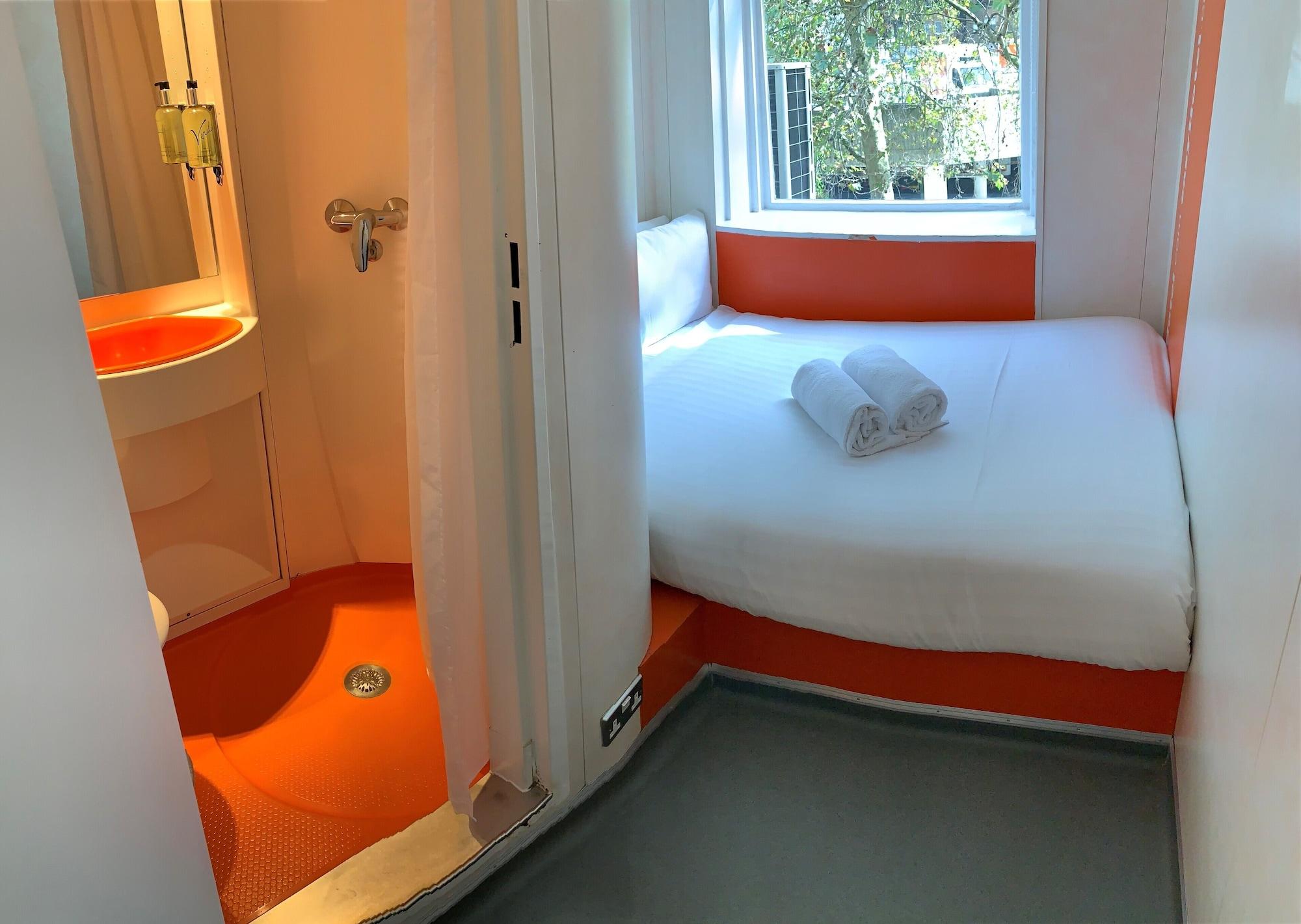 Easyhotel South Kensington Лондон Экстерьер фото